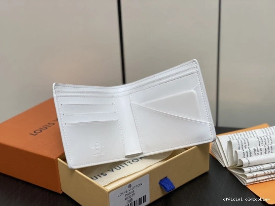Official oldcobbler MULTIPLE WALLET-11.5*9*1.5cm VUITTON LOUIS 0707